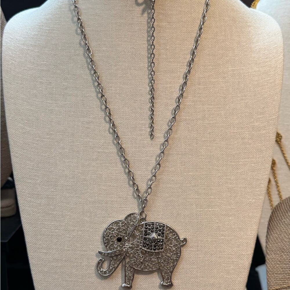 Sarah Cov Necklace & Elephant Pendant